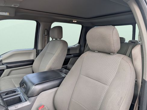 Used 2018 Ford F150 XLT w/ Equipment Group 302A Luxury image 11