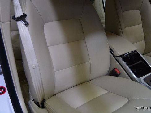 Used 2015 Volvo XC70 T5 Premier image 16