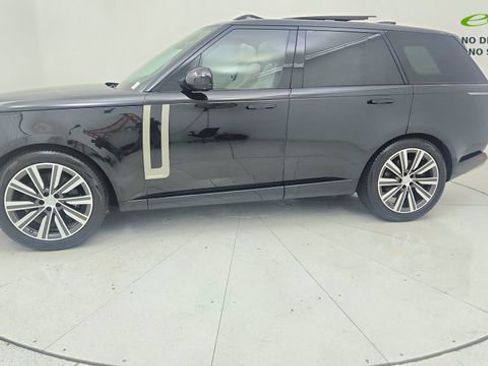 Used 2024 Land Rover Range Rover Autobiography AWD/4WD image 3