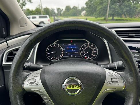 Used 2018 Nissan Murano AWD image 15