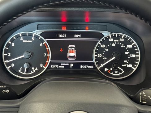 Used 2025 Nissan Rogue SV FWD image 17