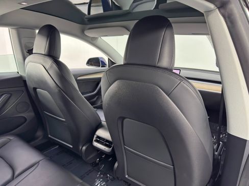 Used 2022 Tesla Model 3 Long Range image 37
