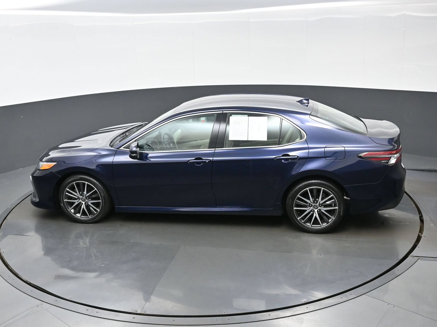 Used 2021 Toyota Camry XLE AWD/4WD image 39