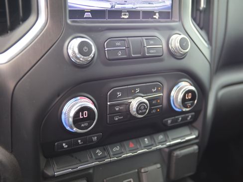 Used 2022 GMC Sierra 1500 AT4 w/ AT4 Preferred Package AWD/4WD image 24
