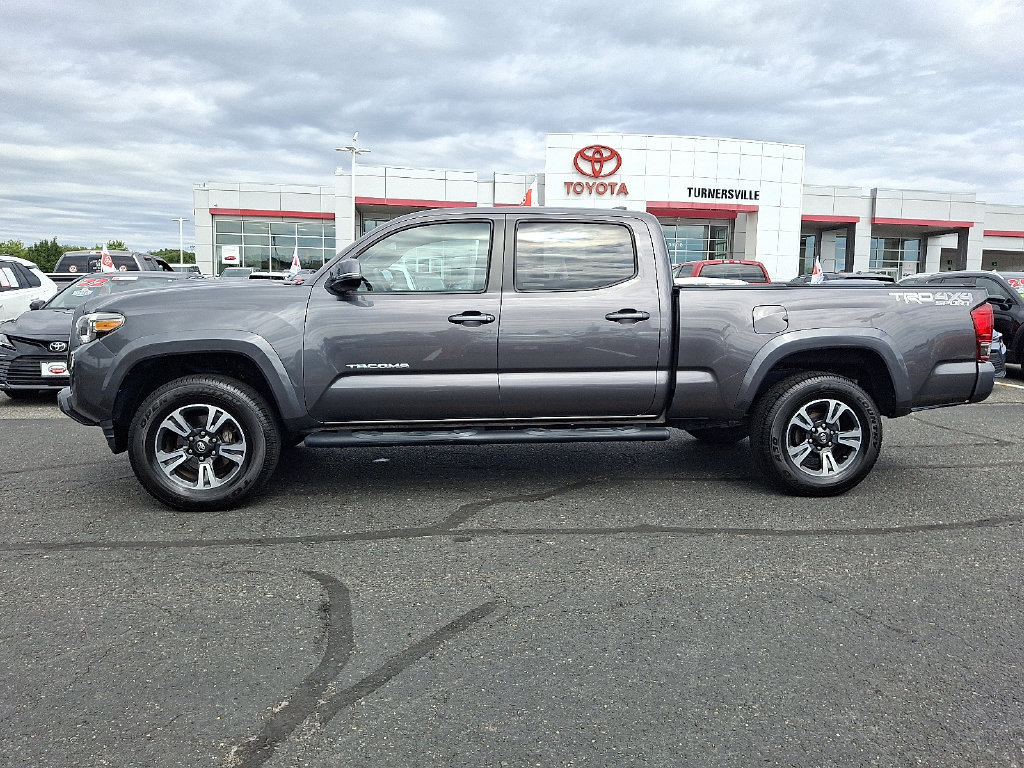 Certified 2016 Toyota Tacoma TRD Sport w/ Towing Package AWD/4WD image 7