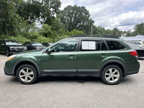 Used 2014 Subaru Outback 2.5i Premium w/ Moonroof Package AWD/4WD image 2
