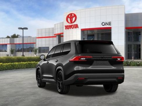 New 2026 Toyota Grand Highlander Nightshade image 8