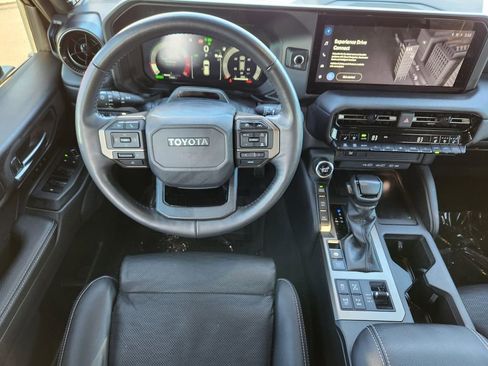 Used 2024 Toyota Land Cruiser image 25