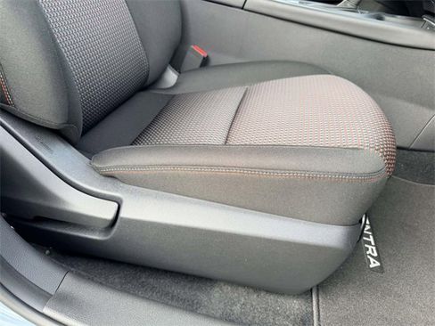 New 2026 Nissan Sentra SR w/ Floor Mat Package image 9