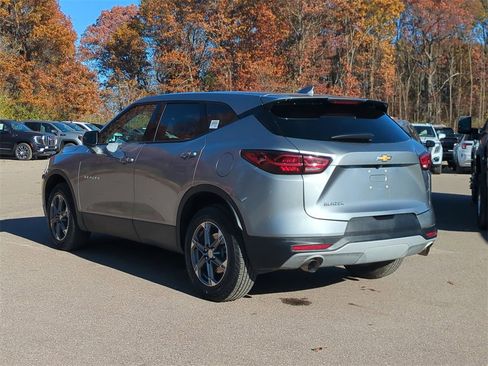 Used 2023 Chevrolet Blazer LT w/ Driver Confidence Package image 6