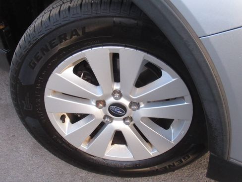 Used 2018 Subaru Outback 2.5i Premium AWD/4WD image 4