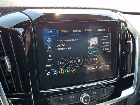 Used 2023 Chevrolet Traverse RS w/ LPO, Floor Liner Package AWD/4WD image 17