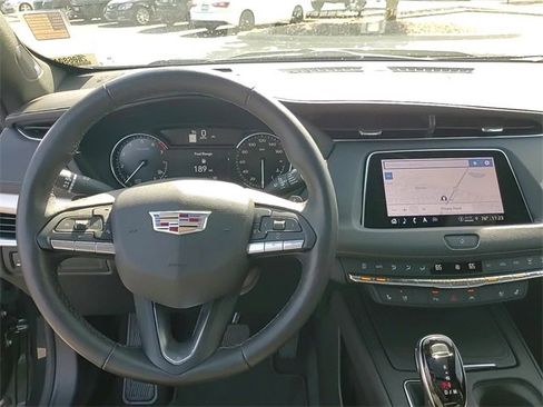 Certified 2023 Cadillac XT4 Premium Luxury image 20