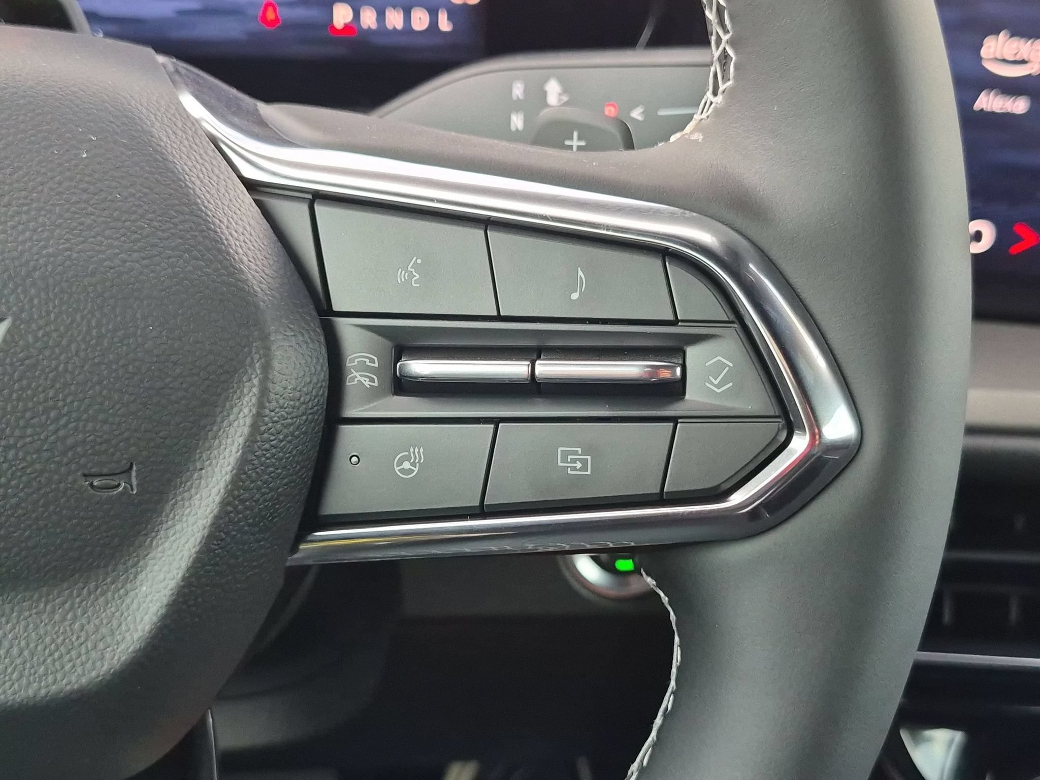Used 2024 Chevrolet Traverse LT w/ Enhanced Driving Package FWD image 25