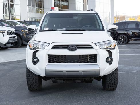 Certified 2024 Toyota 4Runner TRD Off-Road Premium w/ Moonroof Package AWD/4WD image 2