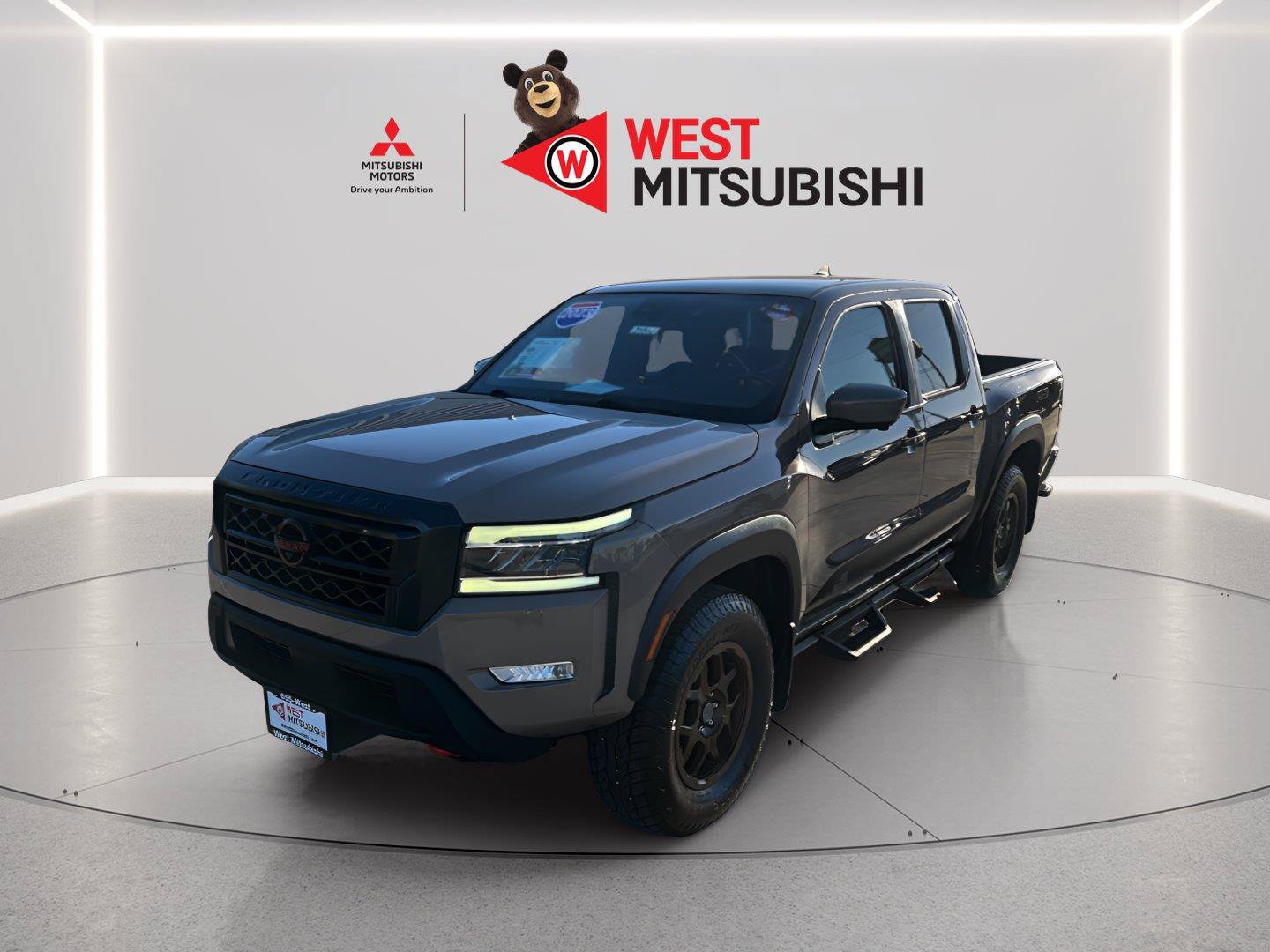 Used 2023 Nissan Frontier PRO-4X w/ Pro Convenience Package AWD/4WD image 1