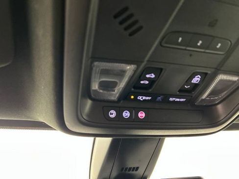 Used 2024 Cadillac XT5 Premium Luxury w/ Technology Package AWD/4WD image 12