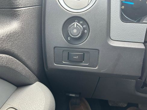 Used 2013 Ford F150 XLT w/ Luxury Equipment Group image 24