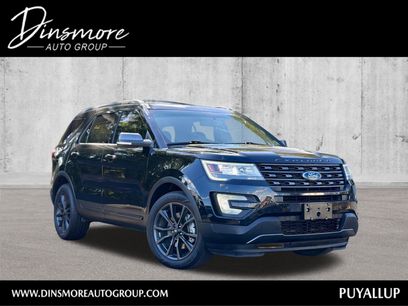 Used 2017 Ford Explorer XLT w/ XLT Technology Feature Bundle