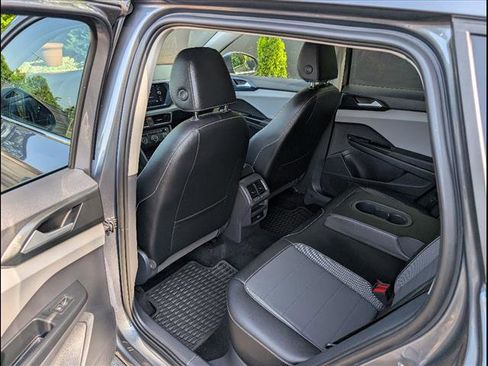 Certified 2022 Volkswagen Taos SE image 20