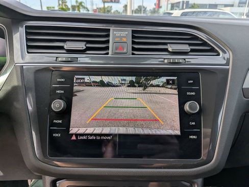 Certified 2023 Volkswagen Tiguan SE R-Line image 21