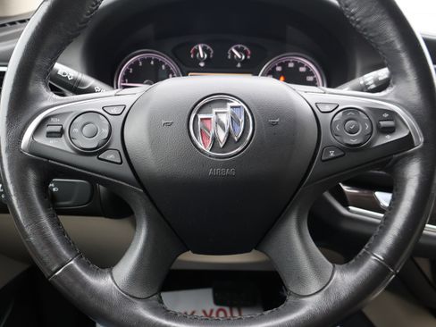 Used 2020 Buick Enclave Essence image 27