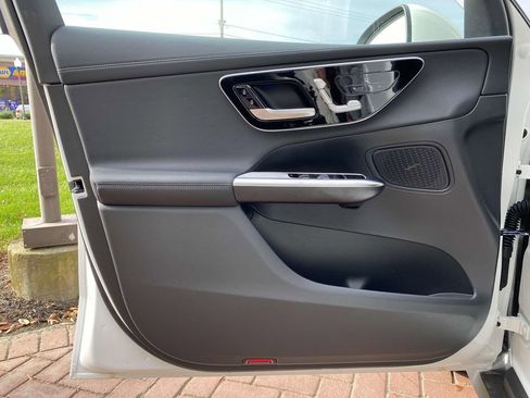 Certified 2025 Mercedes-Benz GLC 300 4MATIC image 23