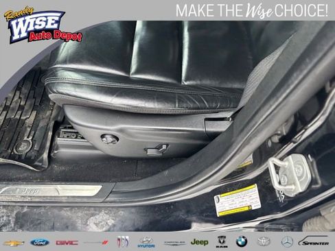 Used 2021 Jeep Grand Cherokee Limited image 7