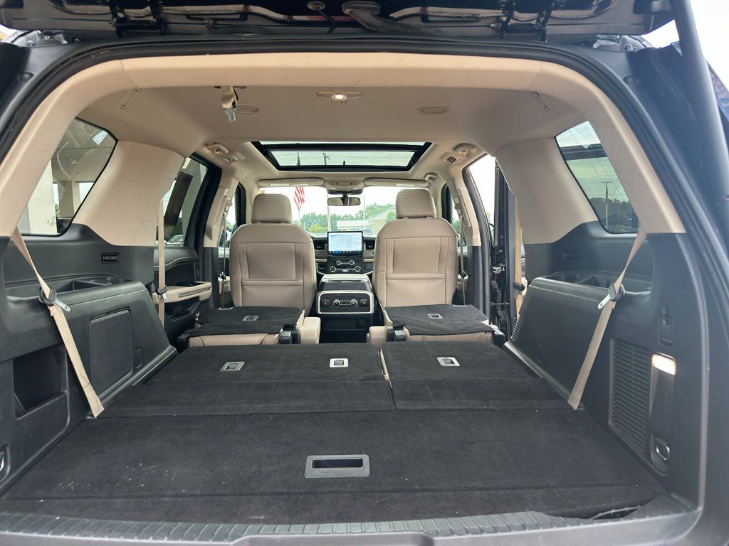 Used 2024 Ford Expedition Limited AWD/4WD image 32