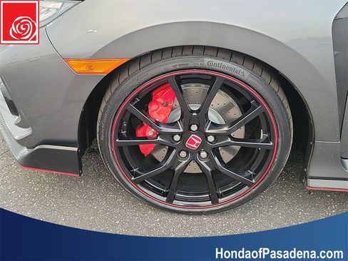Certified 2018 Honda Civic Type R image 33