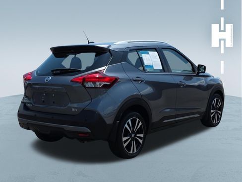 Used 2020 Nissan Kicks SR w/ SR Premium Package FWD image 4