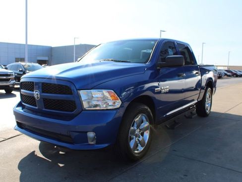 Used 2018 RAM 1500 Express w/ Express Value Package image 3