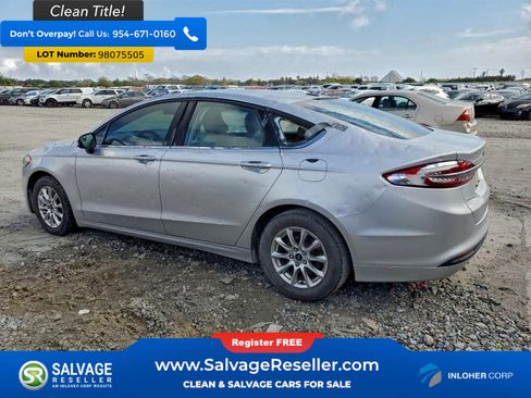 Used 2017 Ford Fusion S image 3