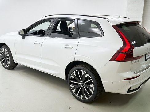New 2026 Volvo XC60 B5 Ultra w/ Climate Package AWD/4WD image 7