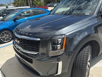 Used 2022 Kia Telluride EX w/ EX Premium Package