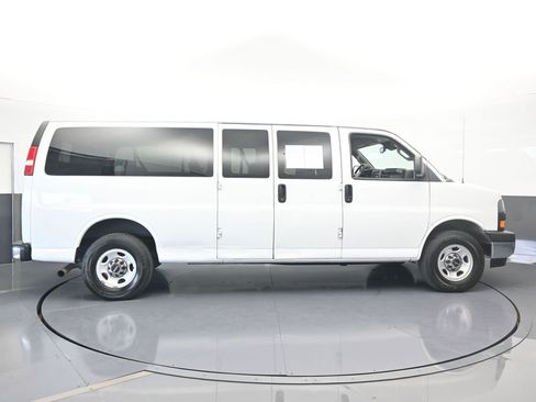Used 2020 GMC Savana 3500 LT w/ LT Preferred Equipment Group image 7