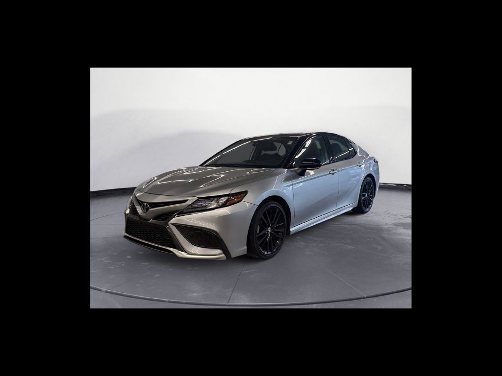 Used 2021 Toyota Camry XSE AWD/4WD image 2