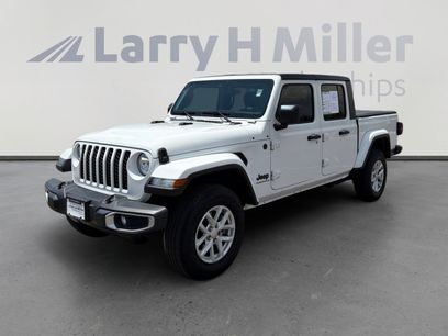 Used 2023 Jeep Gladiator Sport
