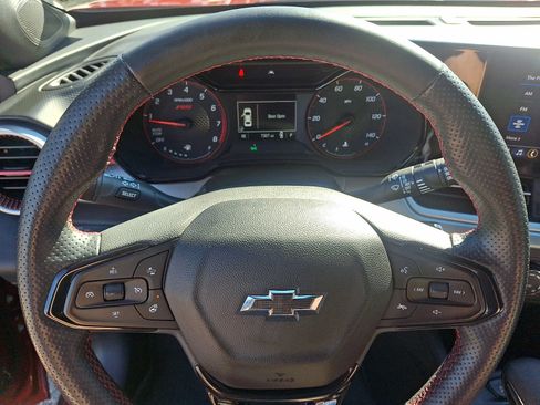 Used 2024 Chevrolet Trax RS w/ Driver Confidence Package FWD image 18