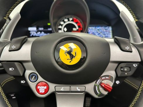 Used 2019 Ferrari Portofino RWD image 70