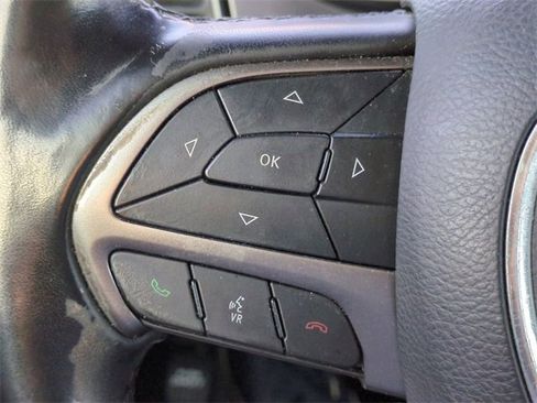 Used 2019 Dodge Challenger SXT w/ Plus Package image 23