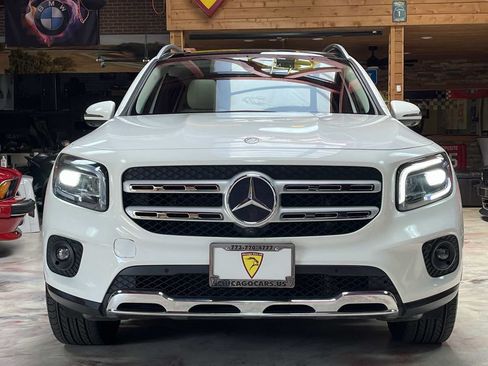 Used 2020 Mercedes-Benz GLB 250 4MATIC w/ Premium Package image 7