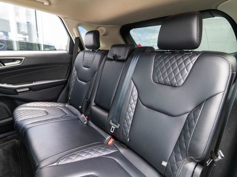 Used 2024 Ford Edge Titanium AWD/4WD image 32