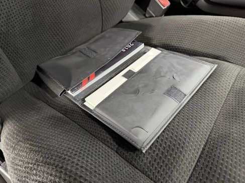 Used 2018 Dodge Grand Caravan SE w/ UConnect Hands-Free Group image 21