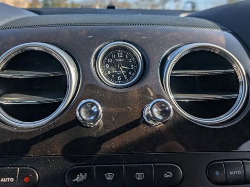 Used 2011 Bentley Flying Spur Flying Spur Speed image 35