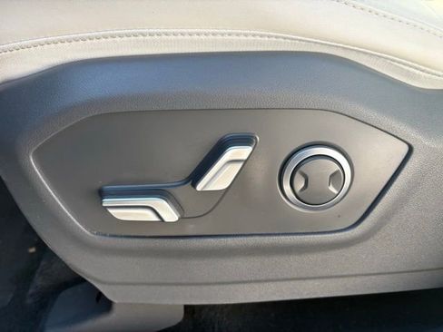 Used 2025 Hyundai Santa Fe SEL image 23