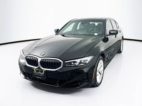 Used 2025 BMW 330i Sedan image 3