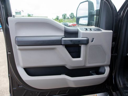 Used 2021 Ford F350 XL w/ STX Appearance Package AWD/4WD image 21