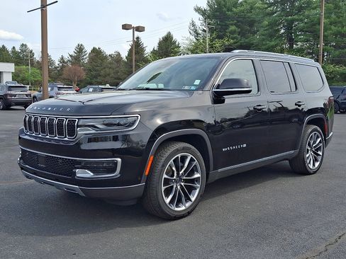 Used 2022 Jeep Wagoneer Series III w/ Premium Group I image 1