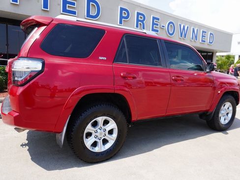 Used 2016 Toyota 4Runner SR5 Premium image 6